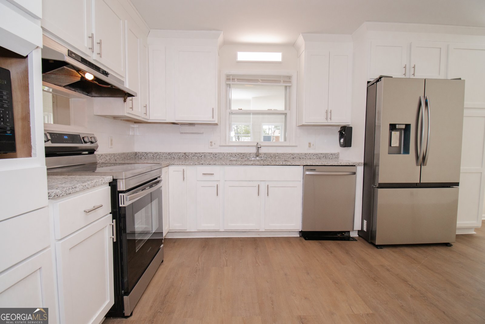 3686 Calmer Circle East Point - 24