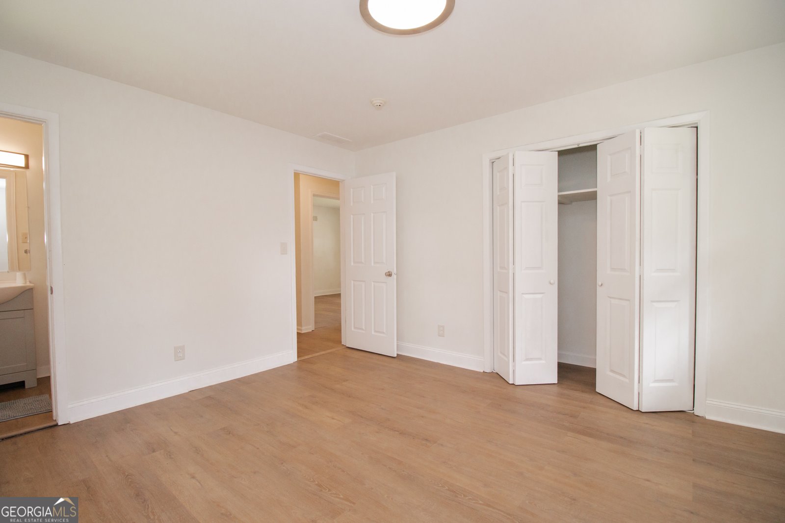 3686 Calmer Circle East Point - 33