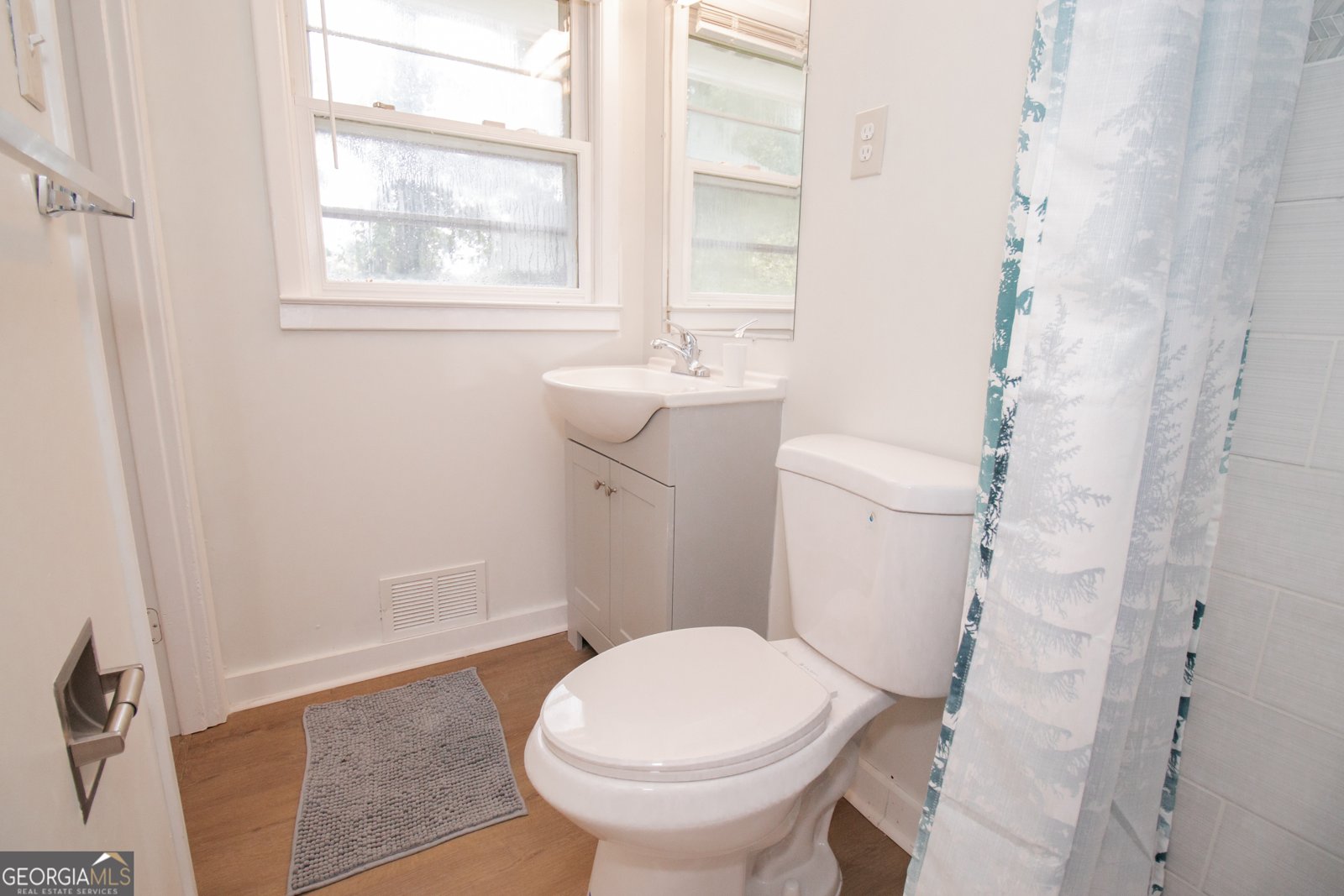 3686 Calmer Circle East Point - 35