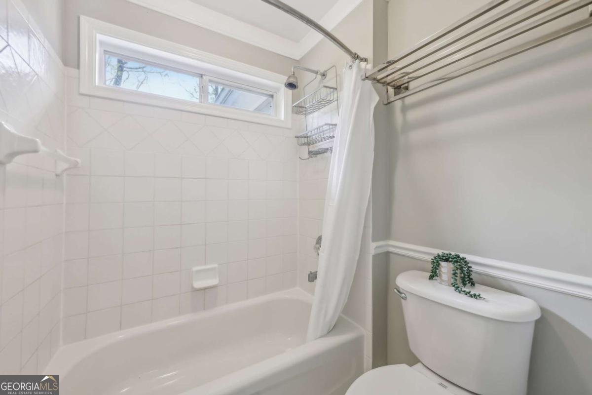 3887 Hickory Manor Drive Suwanee - 34