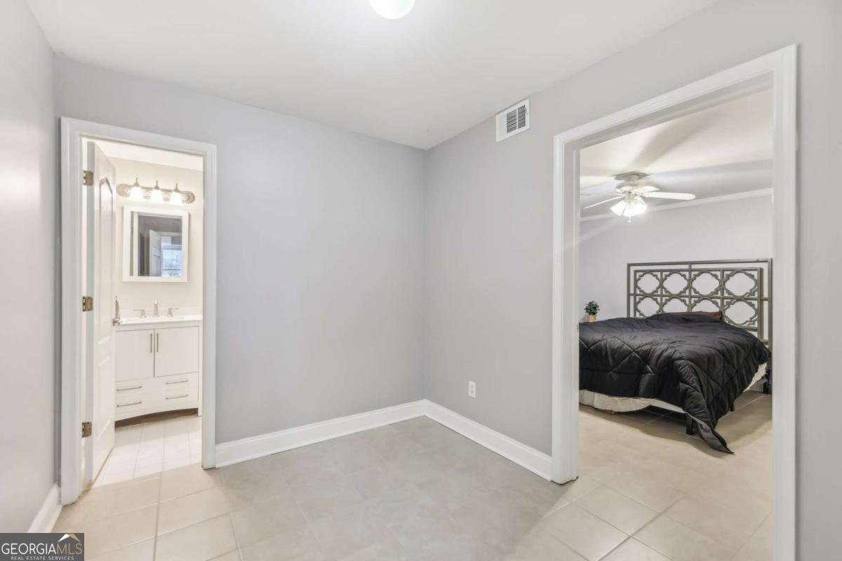 3887 Hickory Manor Drive Suwanee - 52