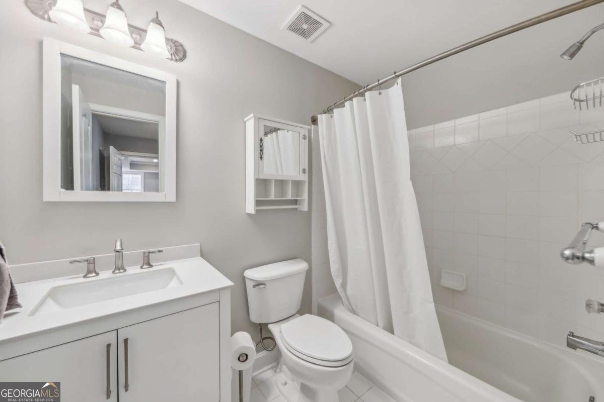 3887 Hickory Manor Drive Suwanee - 53
