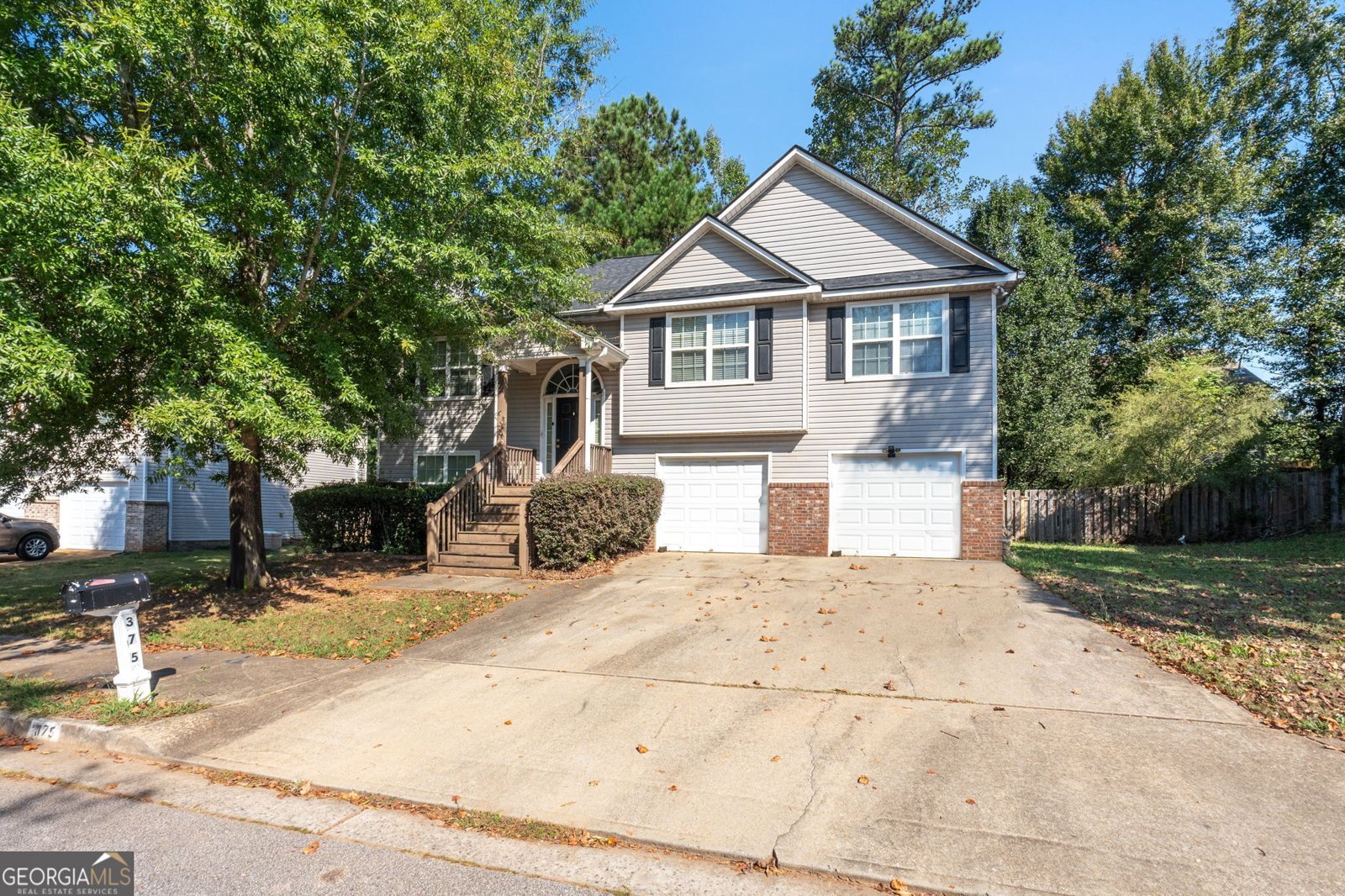 375 Sapphire Bend Riverdale - 2