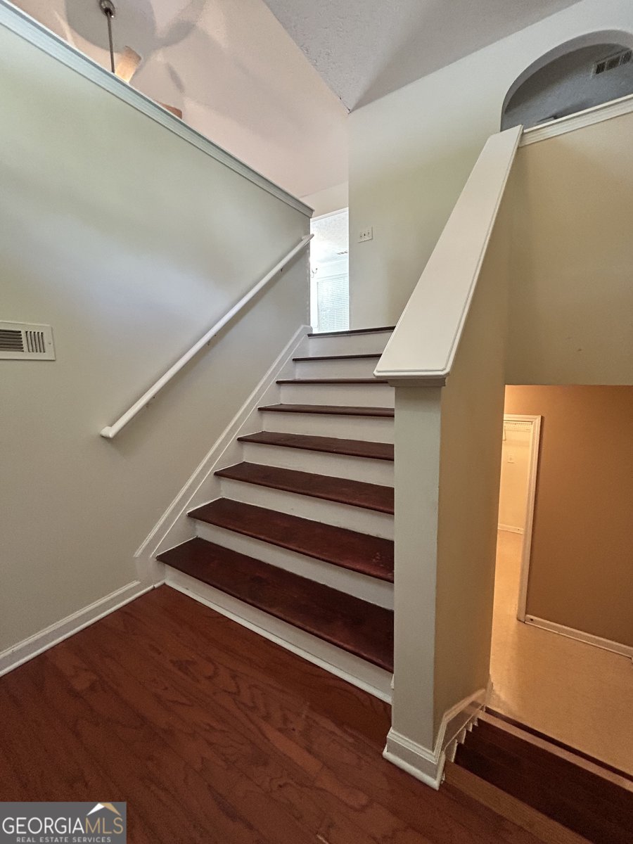 375 Sapphire Bend Riverdale - 4