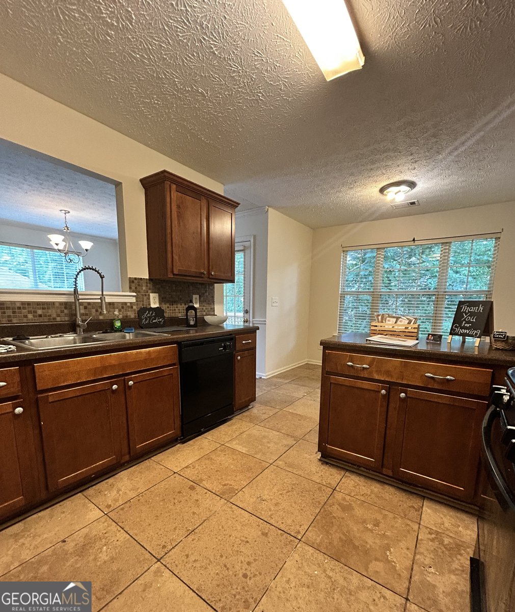 375 Sapphire Bend Riverdale - 7