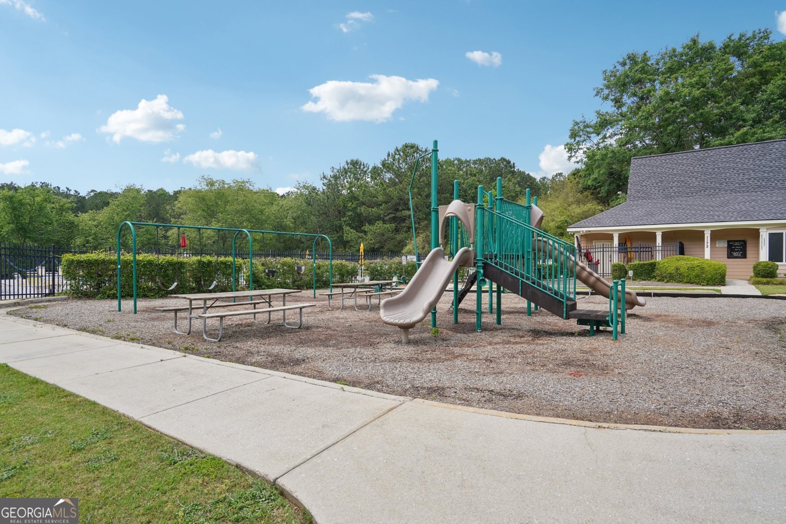 1010 CAPELLA CREEK Way Grayson - 10