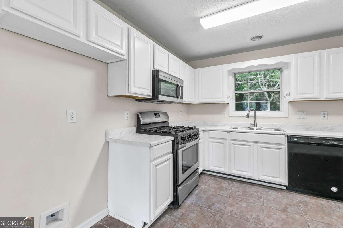405 Mount Vernon Court Woodstock - 13