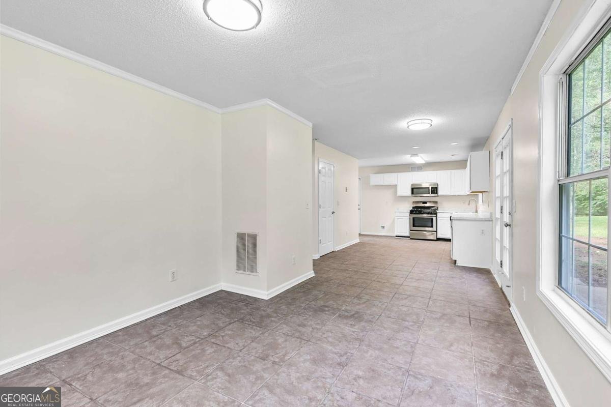 405 Mount Vernon Court Woodstock - 17