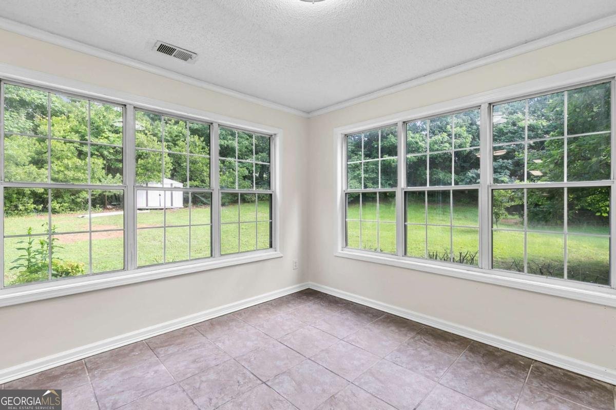 405 Mount Vernon Court Woodstock - 19