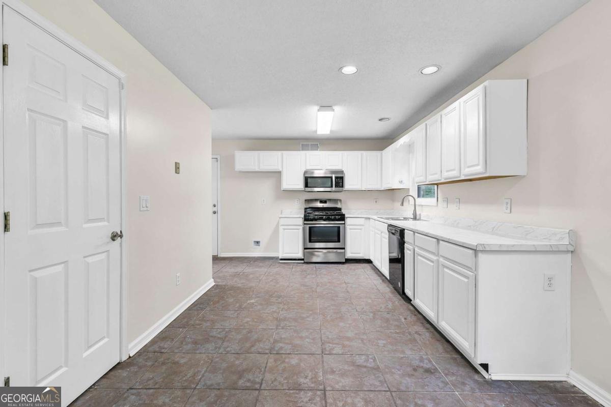 405 Mount Vernon Court Woodstock - 20