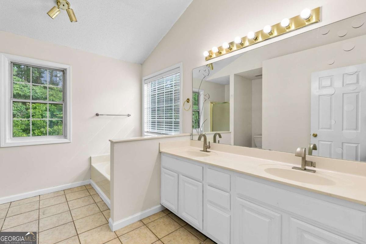 405 Mount Vernon Court Woodstock - 26
