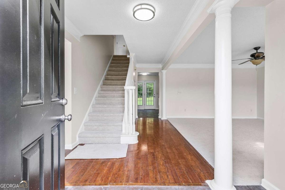 405 Mount Vernon Court Woodstock - 3