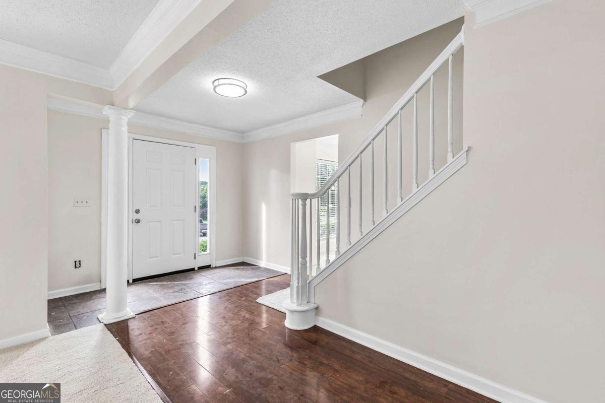 405 Mount Vernon Court Woodstock - 8