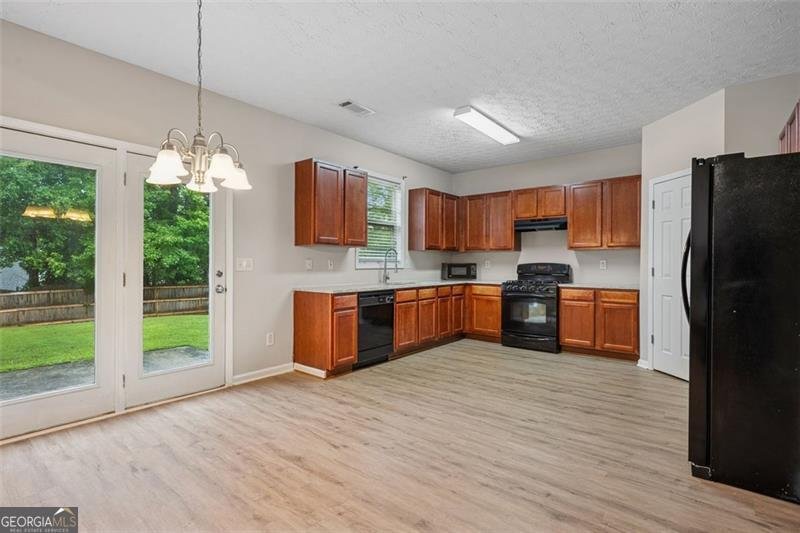 2040 VILLAGE GREEN Fairburn - 10