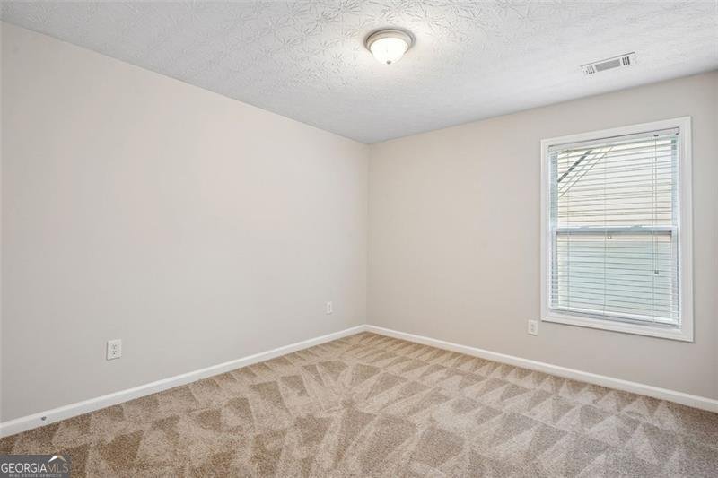 2040 VILLAGE GREEN Fairburn - 21