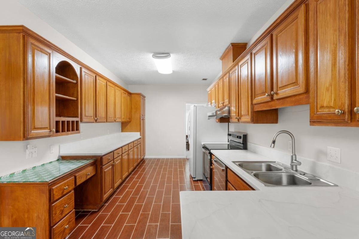 1002 Chase Court Statesboro - 2