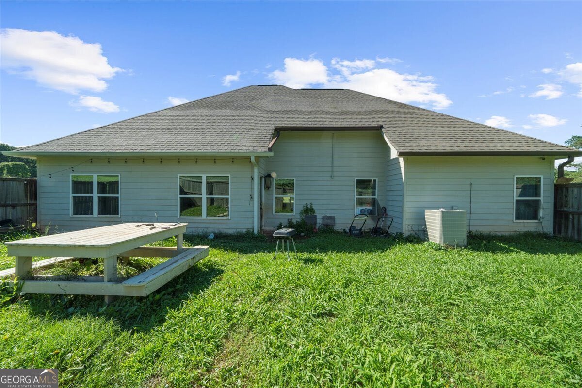 79 Hampton Hills Lane Cleveland - 33