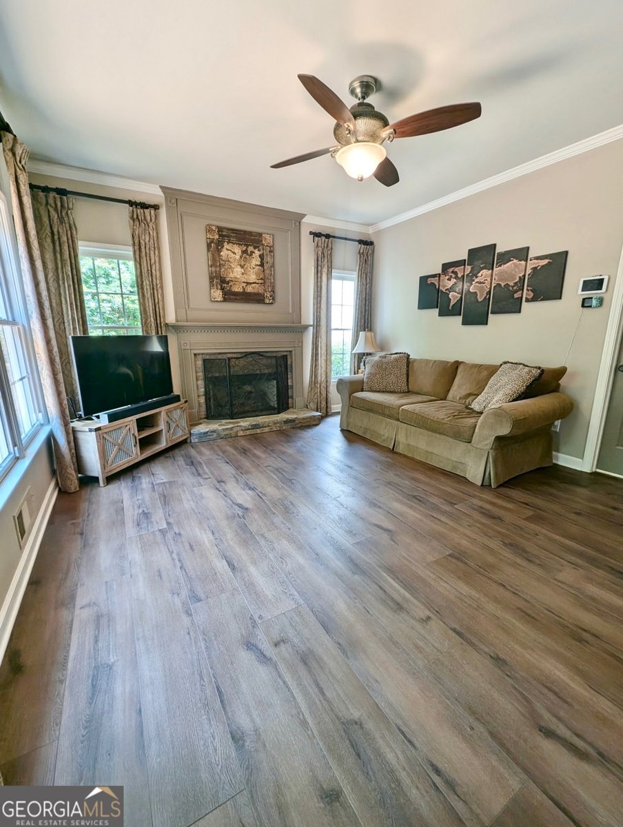 1581 Shetland Pony Court Suwanee - 10