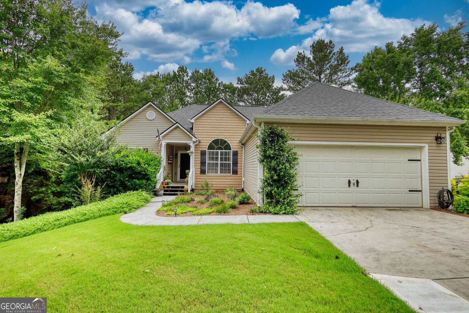 1248 Rockview Court Loganville - 1