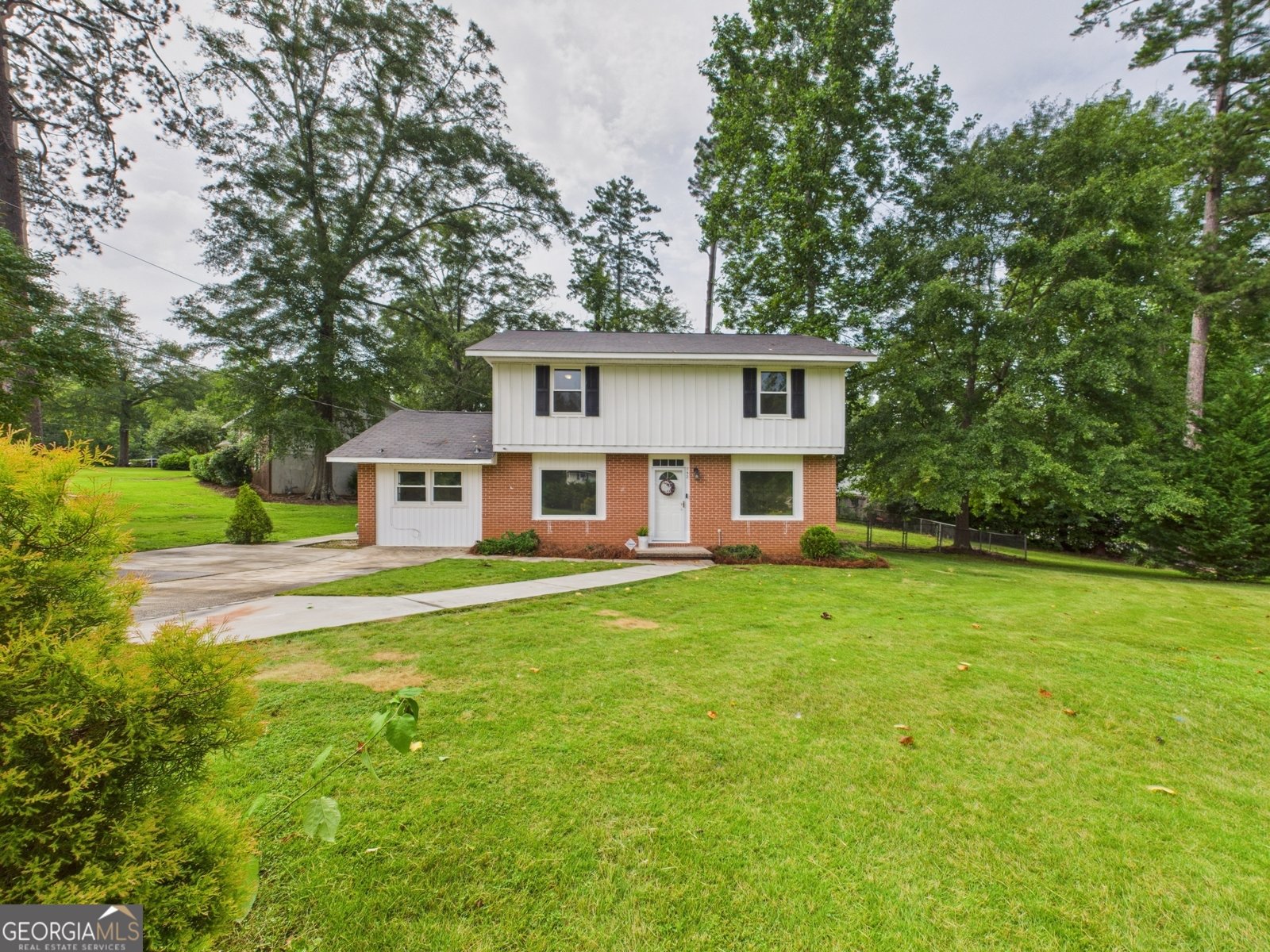 752 Forest Lake Drive Macon - 22