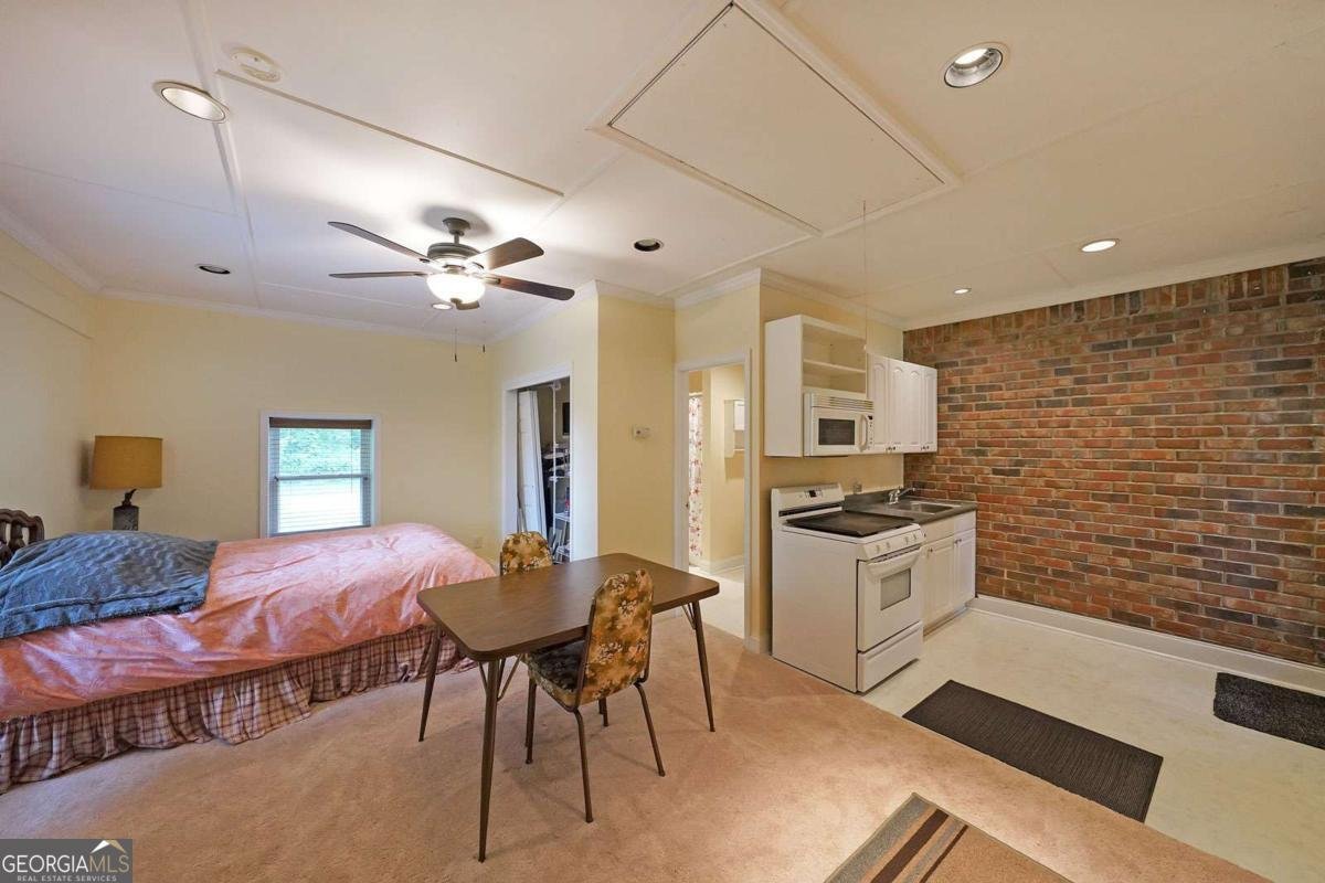 6880 Mark Turner Road Lithia Springs - 17
