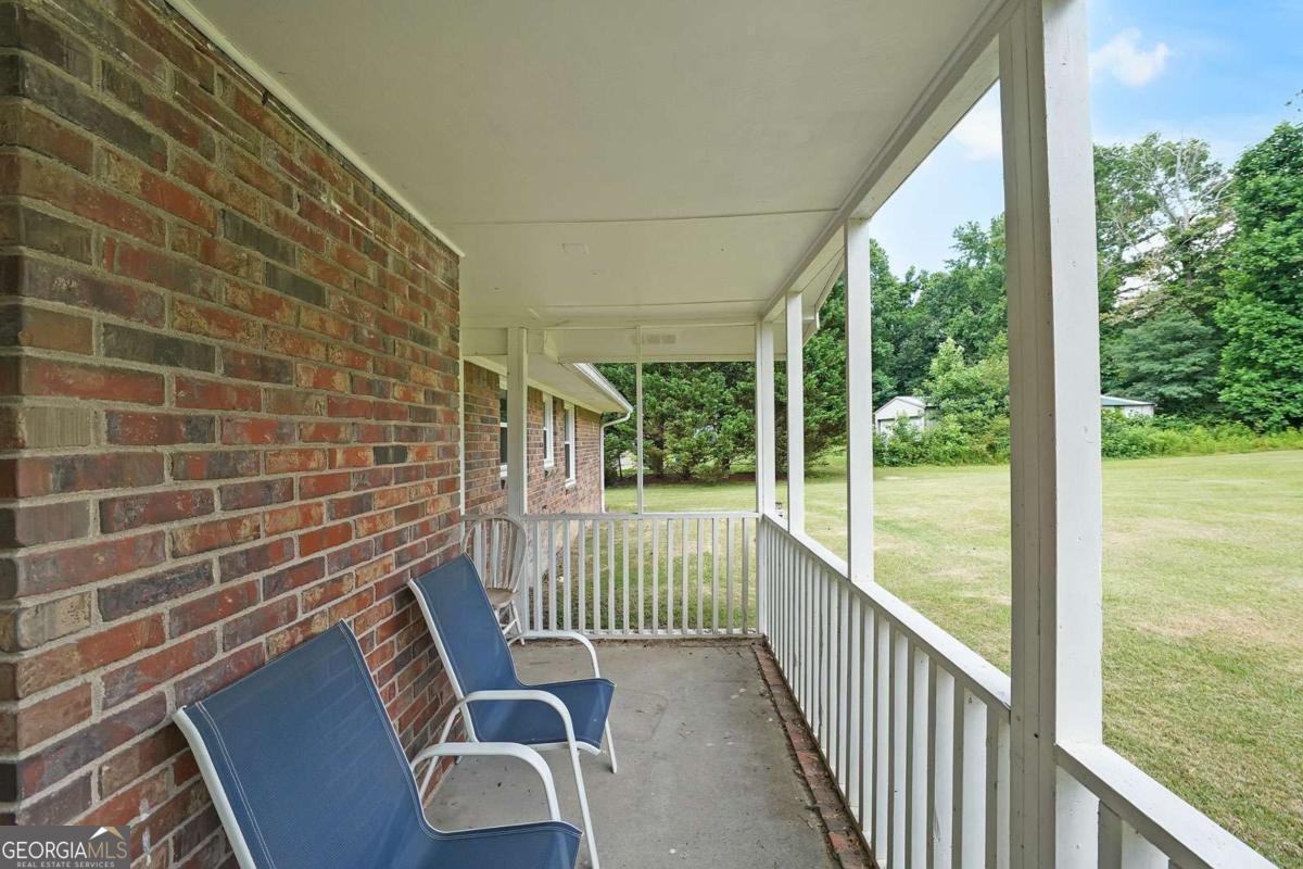 6880 Mark Turner Road Lithia Springs - 23