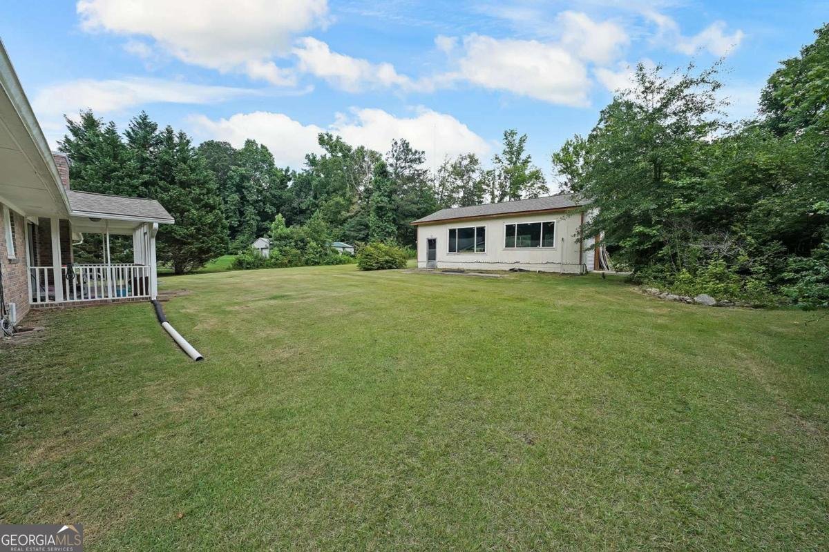 6880 Mark Turner Road Lithia Springs - 24