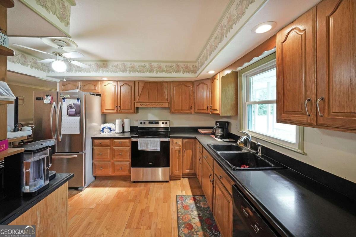 6880 Mark Turner Road Lithia Springs - 4