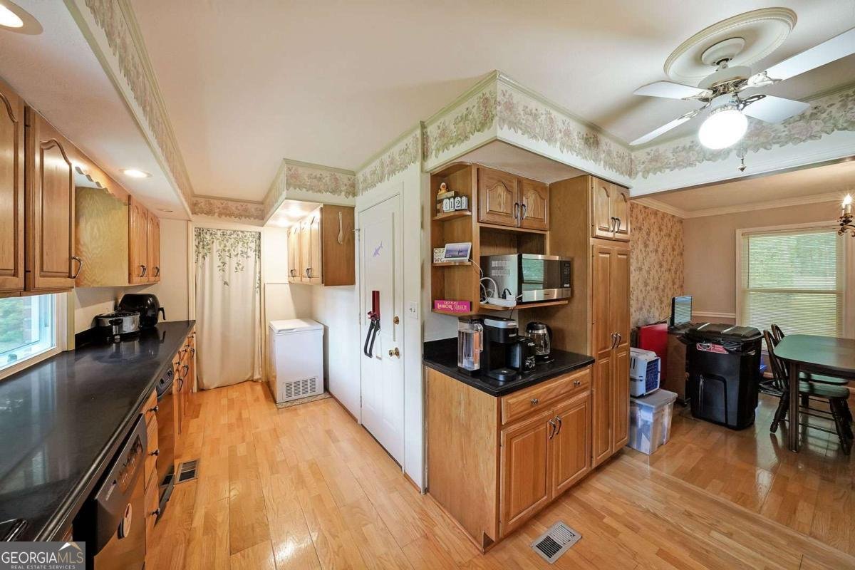 6880 Mark Turner Road Lithia Springs - 6