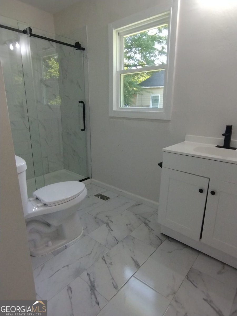 747 BOWMAN Street Macon - 12