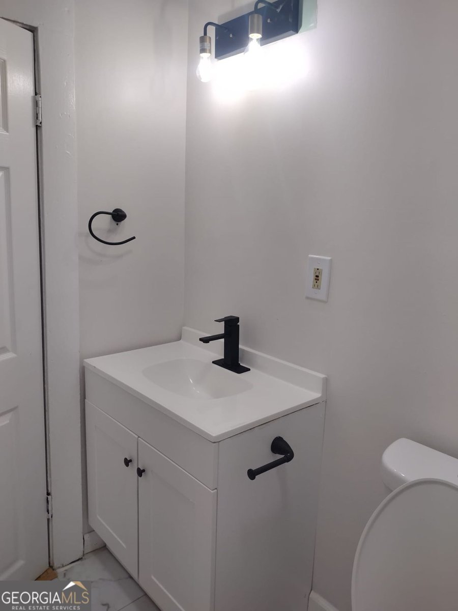 747 BOWMAN Street Macon - 15