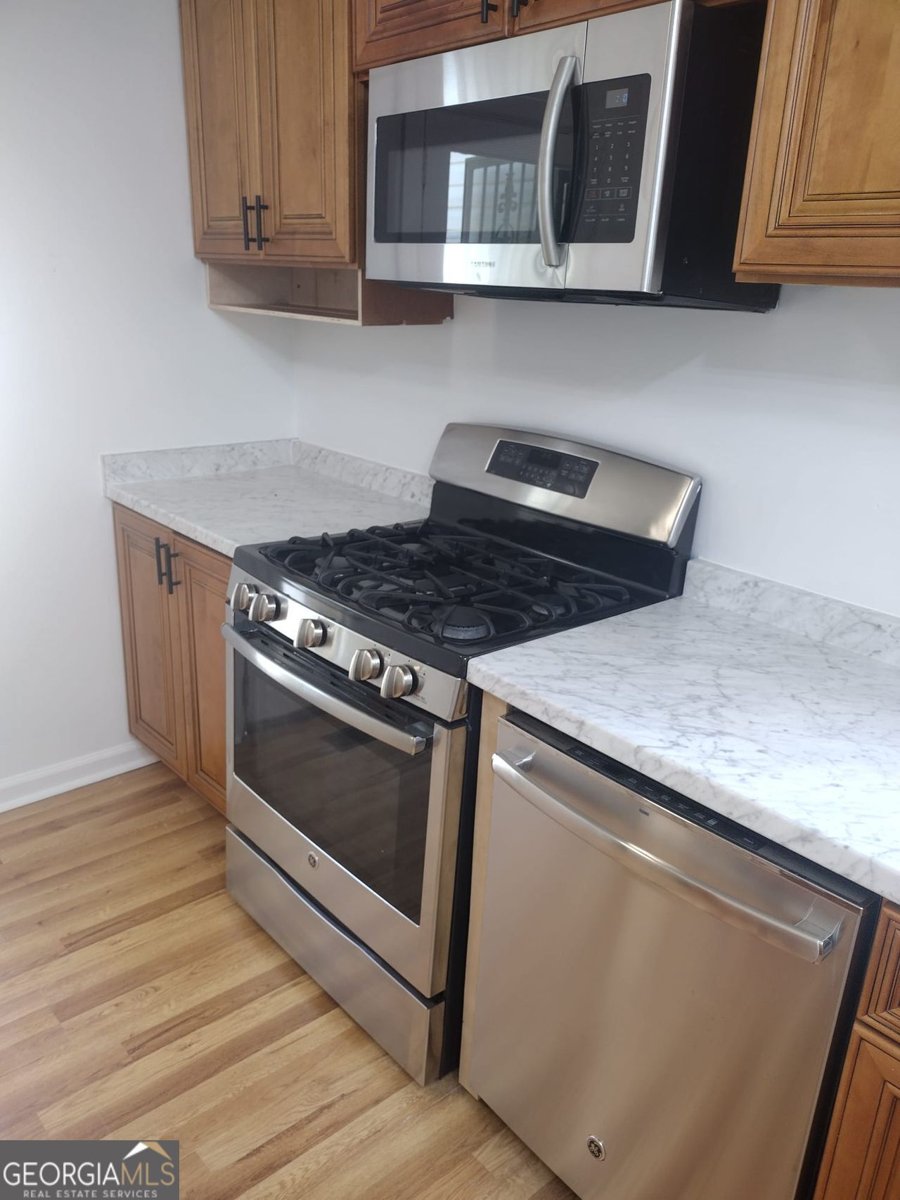 747 BOWMAN Street Macon - 16