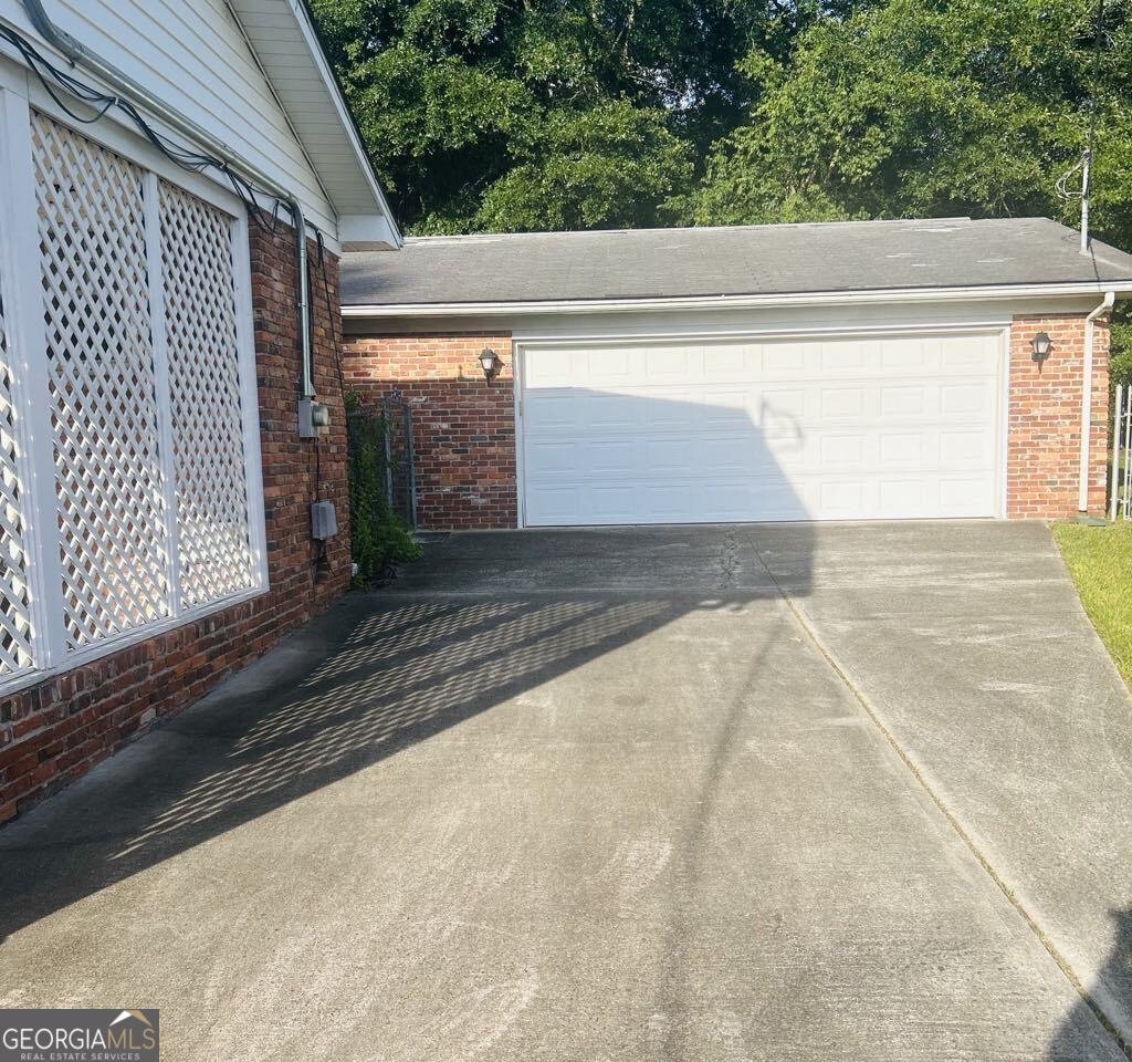 2235 Lyn Court Macon - 3