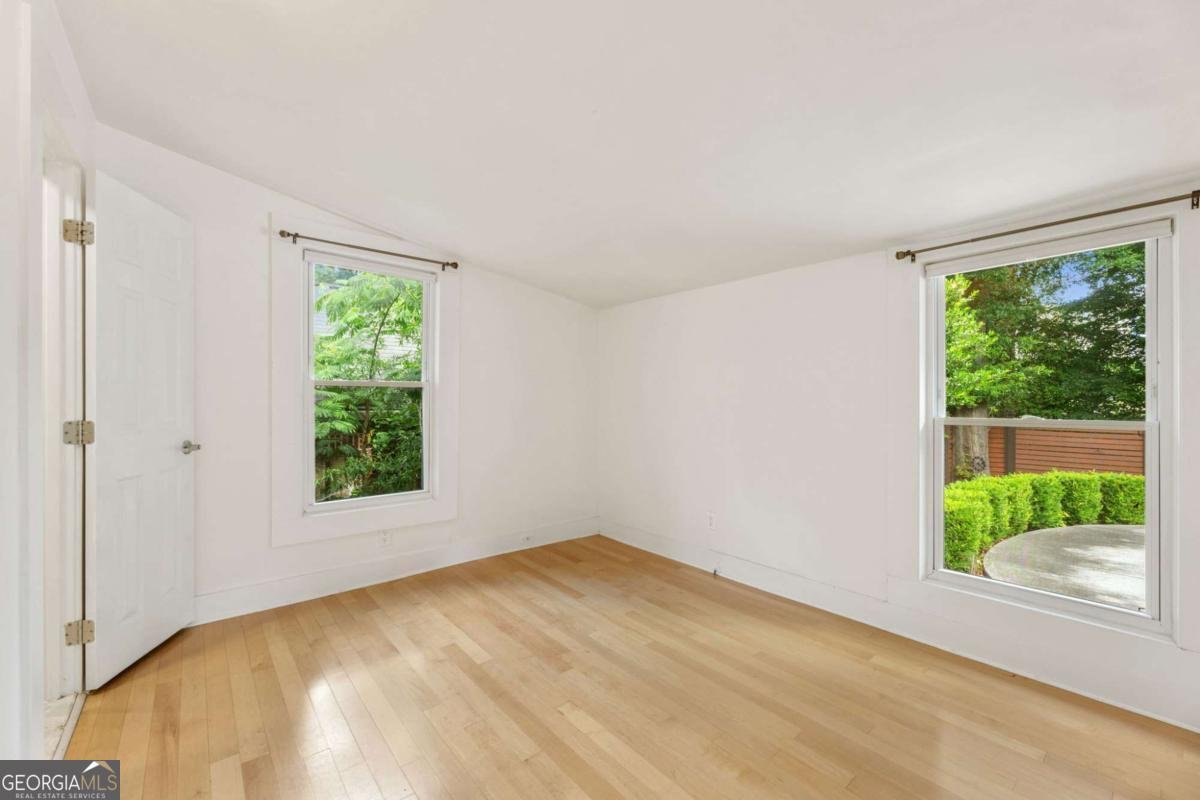 28 28 Peachtree Hills Avenue Atlanta - 24