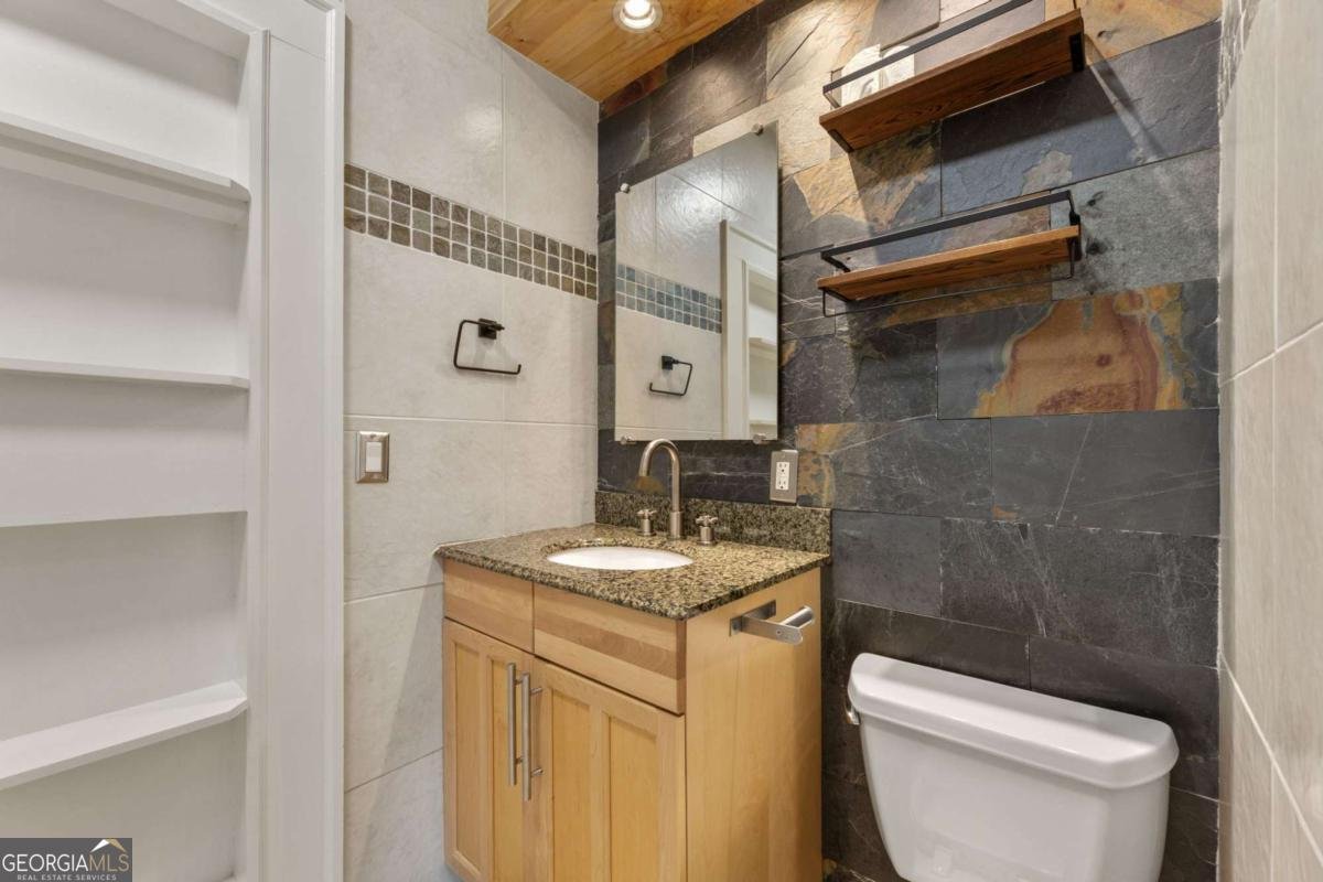 28 28 Peachtree Hills Avenue Atlanta - 27