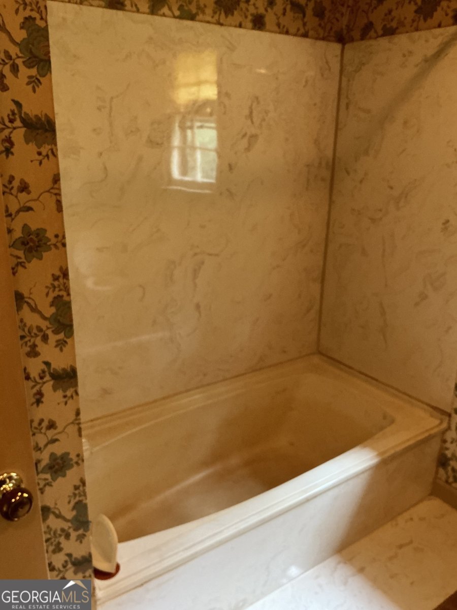 807 Oak Bridge Lane Fayetteville - 24