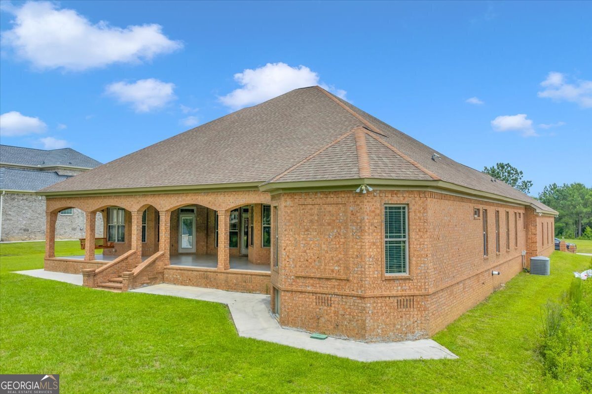 215 Little Hickory Drive Lizella - 45