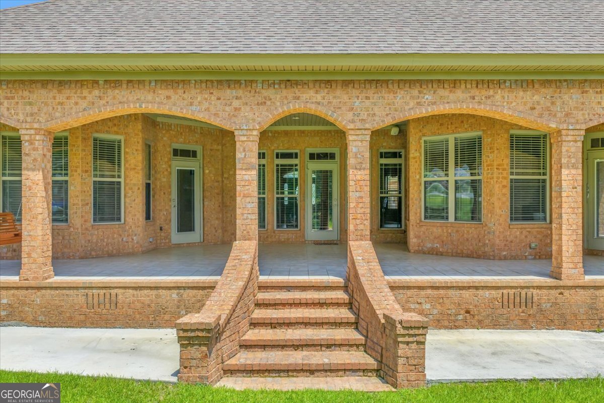 215 Little Hickory Drive Lizella - 46