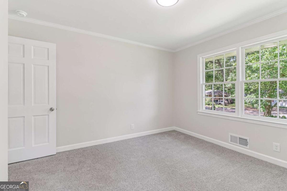 726 Sherwood Drive Griffin - 40