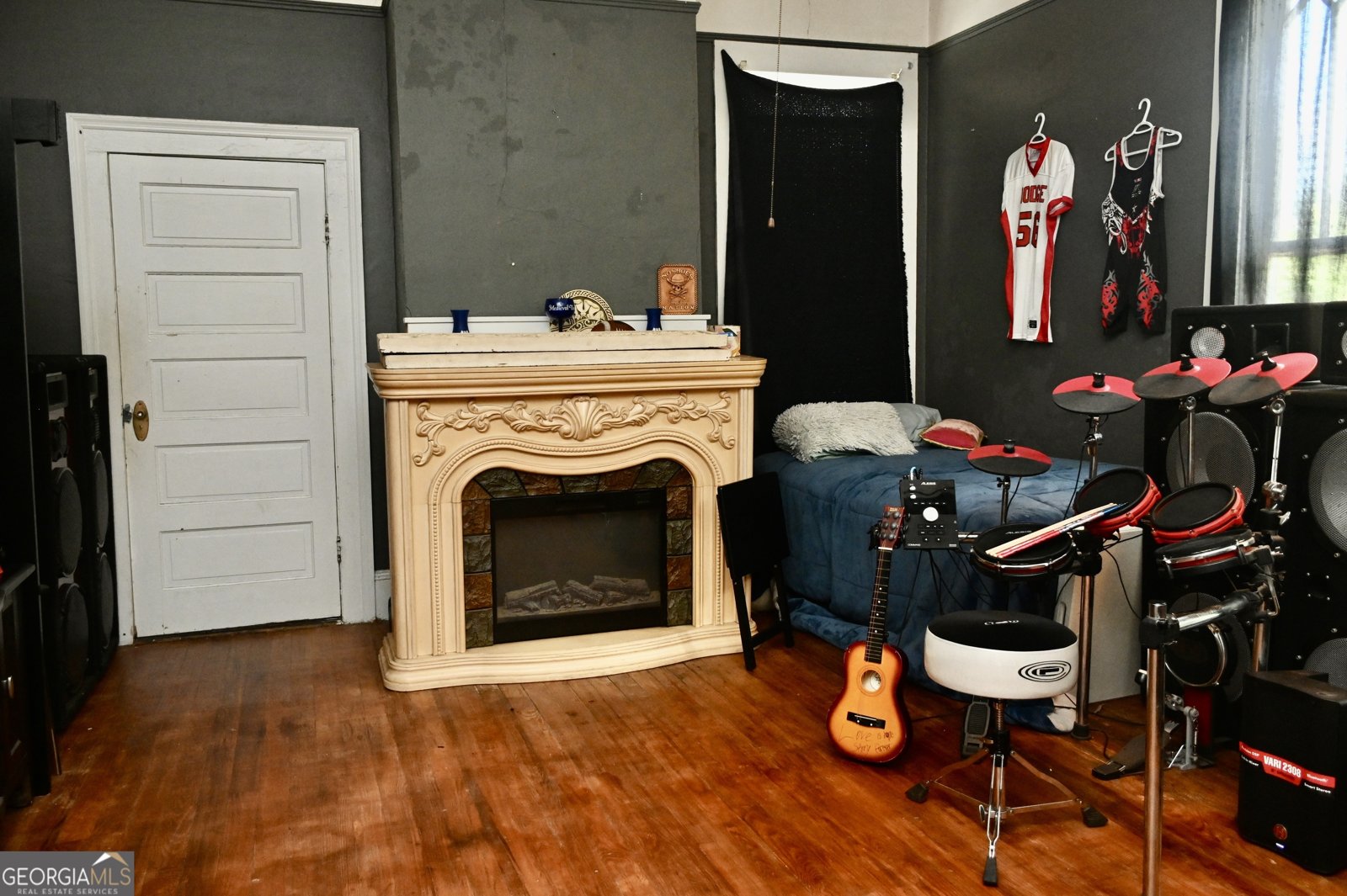 5321 Oak Street Eastman - 27