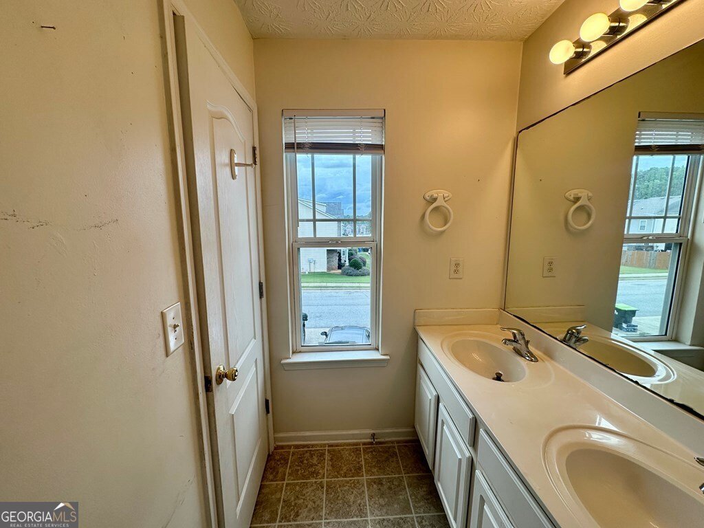 6367 Ellenwood Drive Rex - 3
