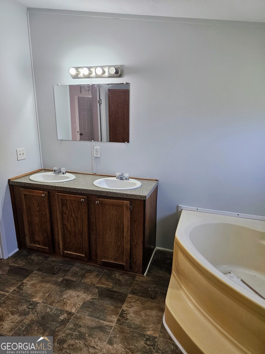129 Mills Road Franklin - 12