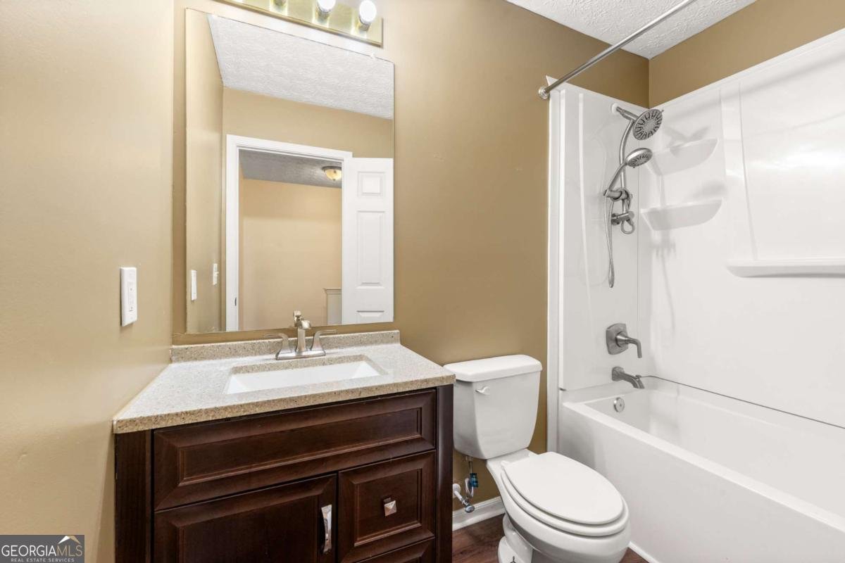 1382 Hollenbeck Lane Riverdale - 9