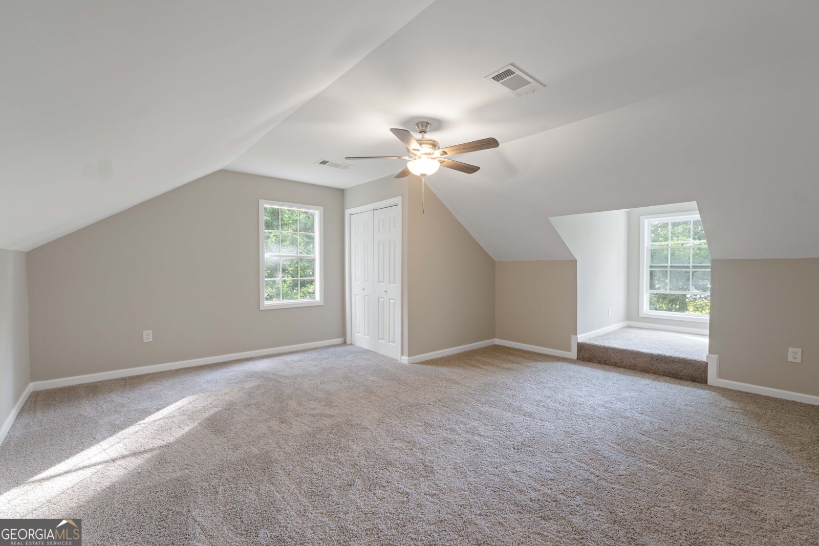 901 Jamesway Drive Sparta - 21