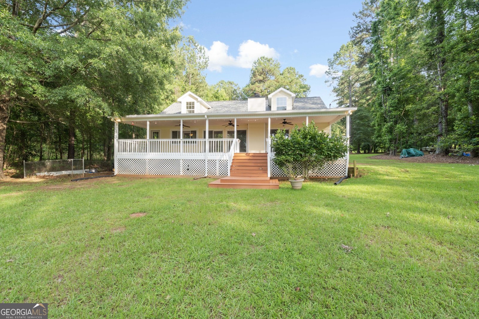 901 Jamesway Drive Sparta - 25