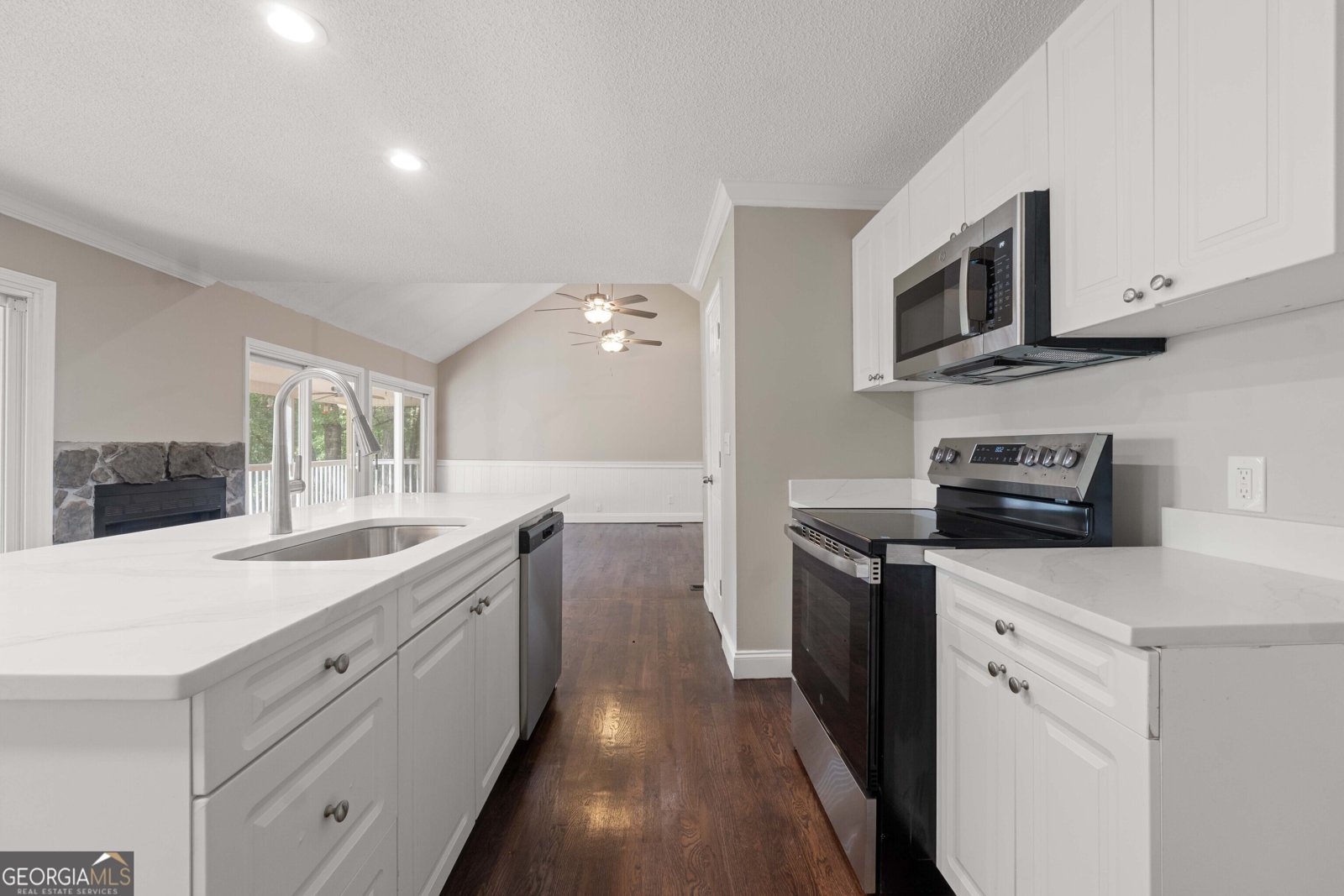 901 Jamesway Drive Sparta - 7