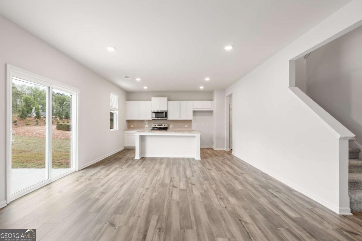7254 Deering Court Douglasville - 8