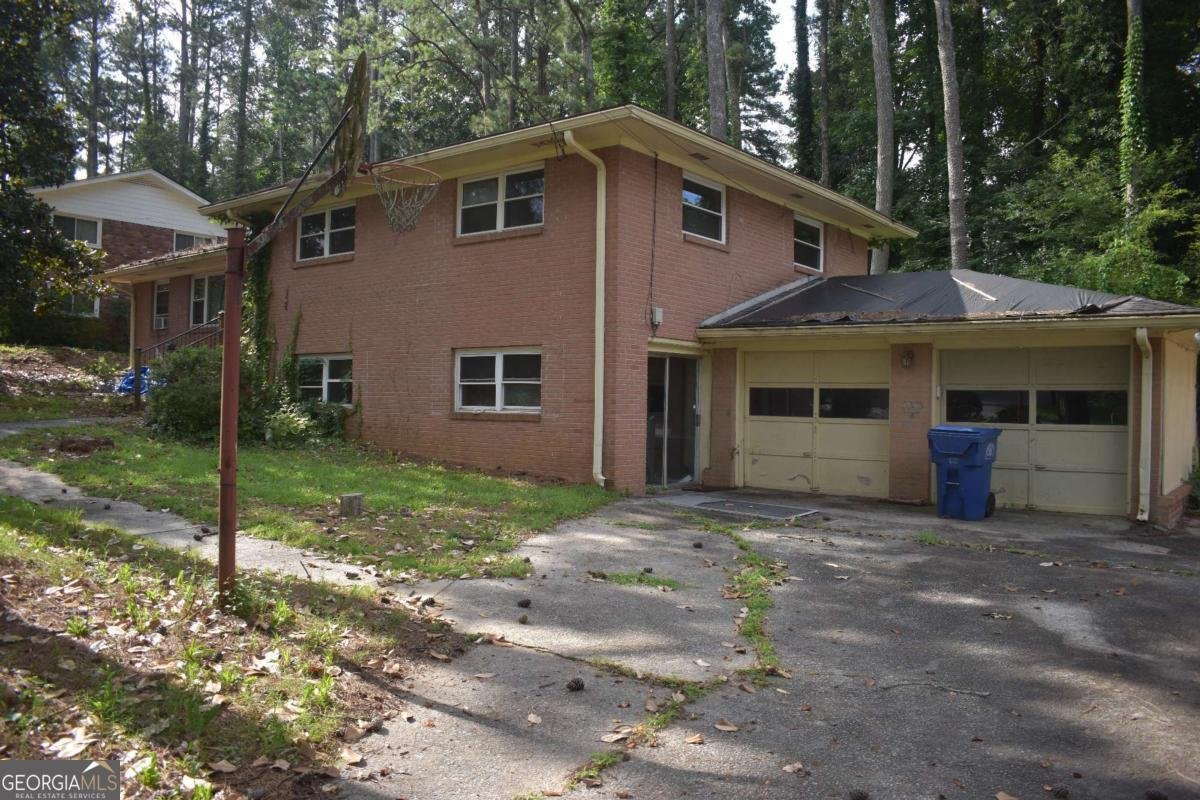 3798 King Henry Road Atlanta - 1