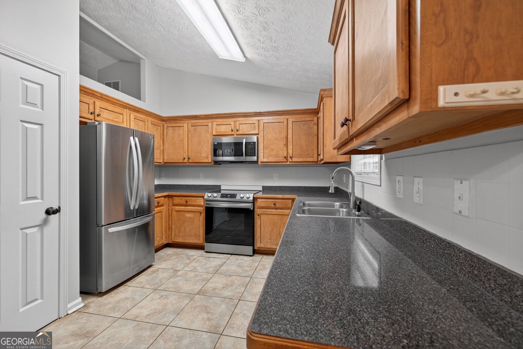 1758 Miller Springs Drive Bethlehem - 16