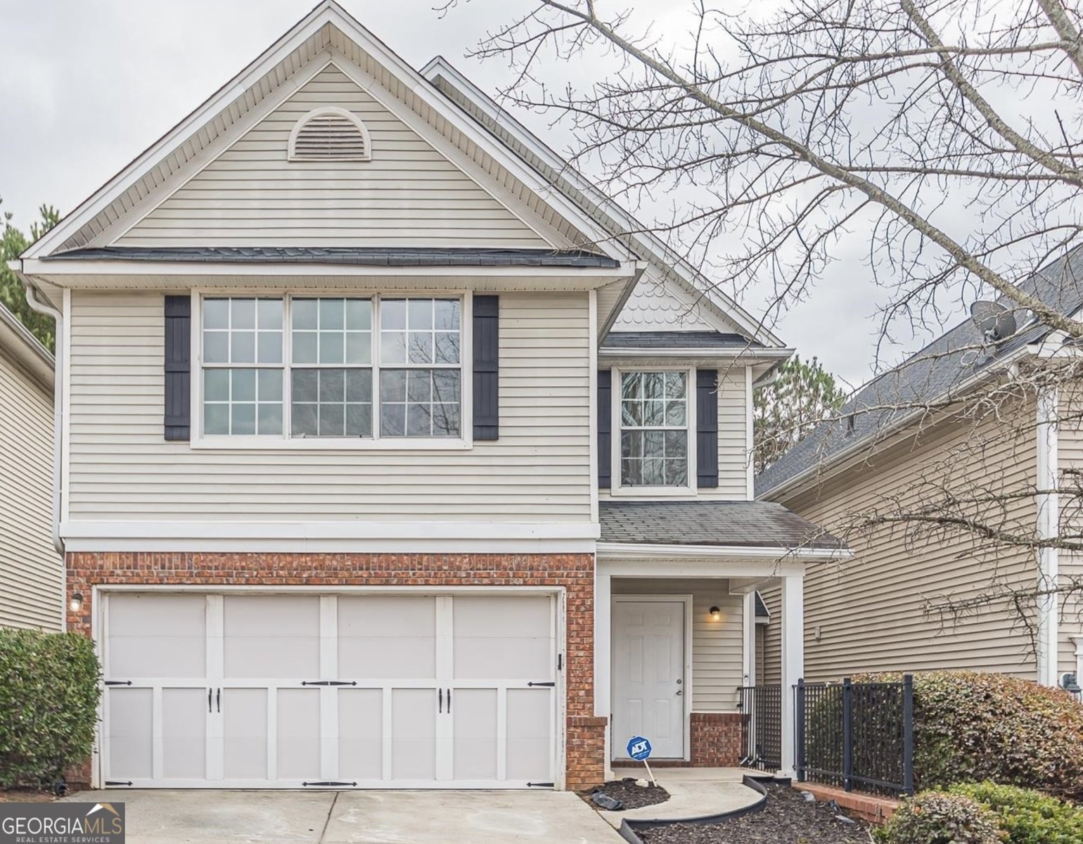 646 Lakes Circle Lithonia - 1